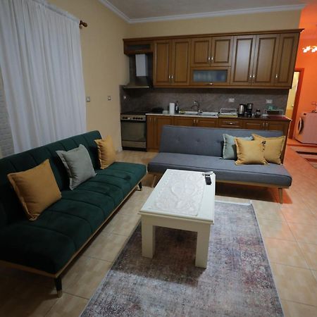 Vila Antigonea Gjirokastër Esterno foto