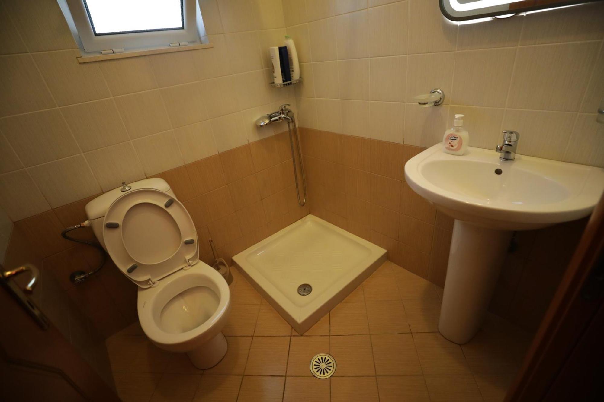 Vila Antigonea Gjirokastër Esterno foto